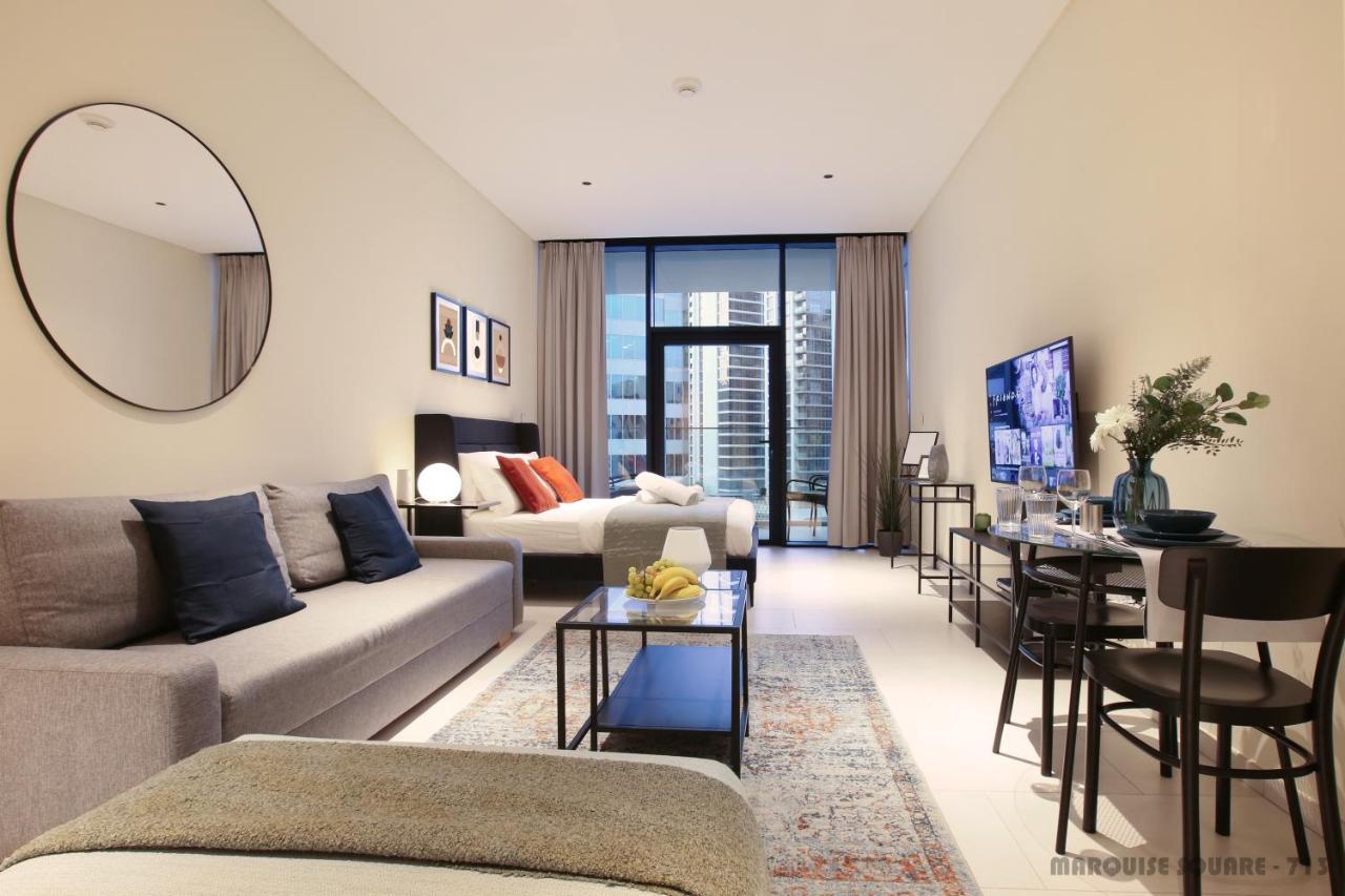 Luxury Studios With Burj Khalifa Or Canal View In Downtown - Marquise Square Tower 두바이 외부 사진