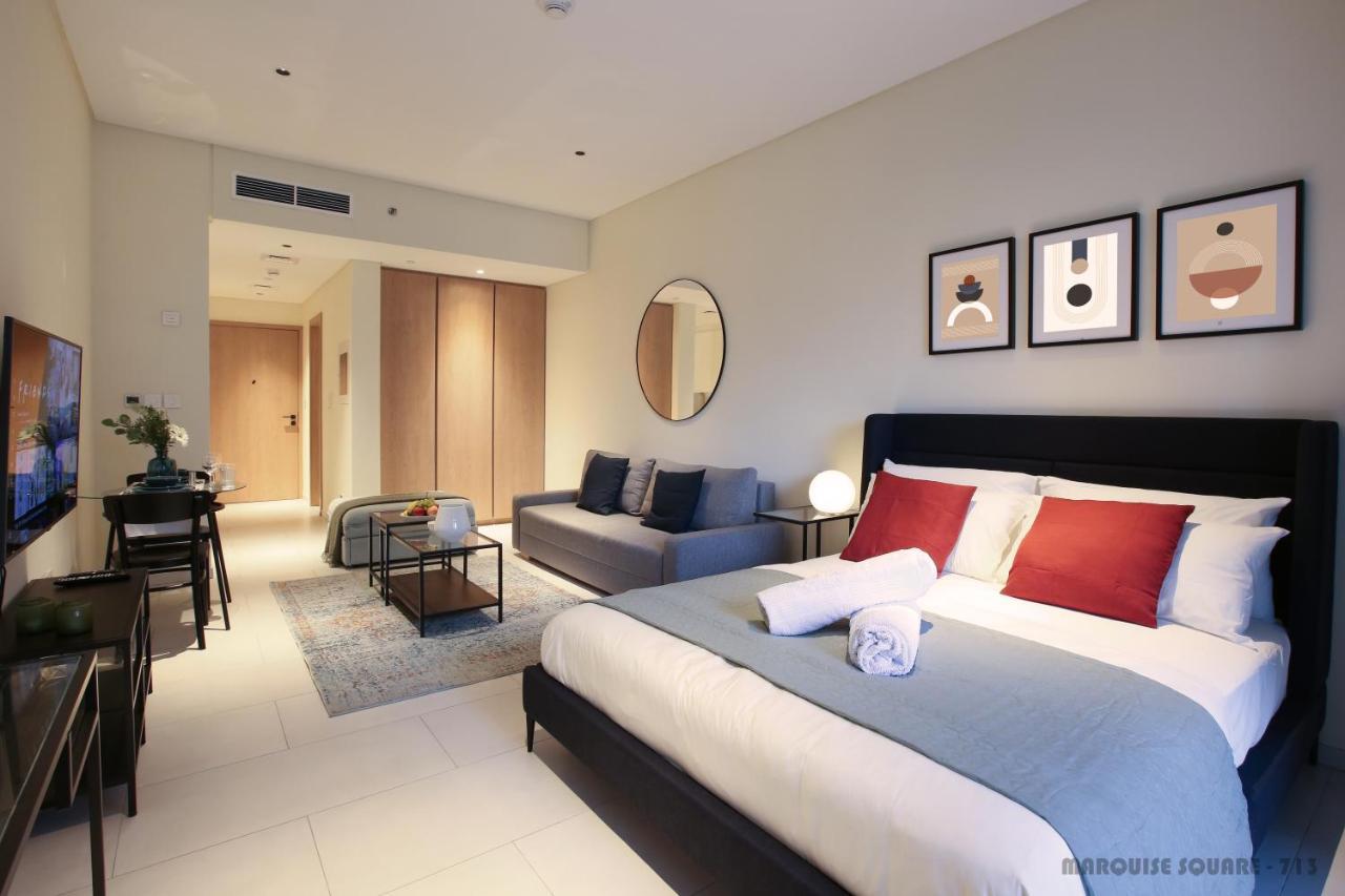 Luxury Studios With Burj Khalifa Or Canal View In Downtown - Marquise Square Tower 두바이 외부 사진