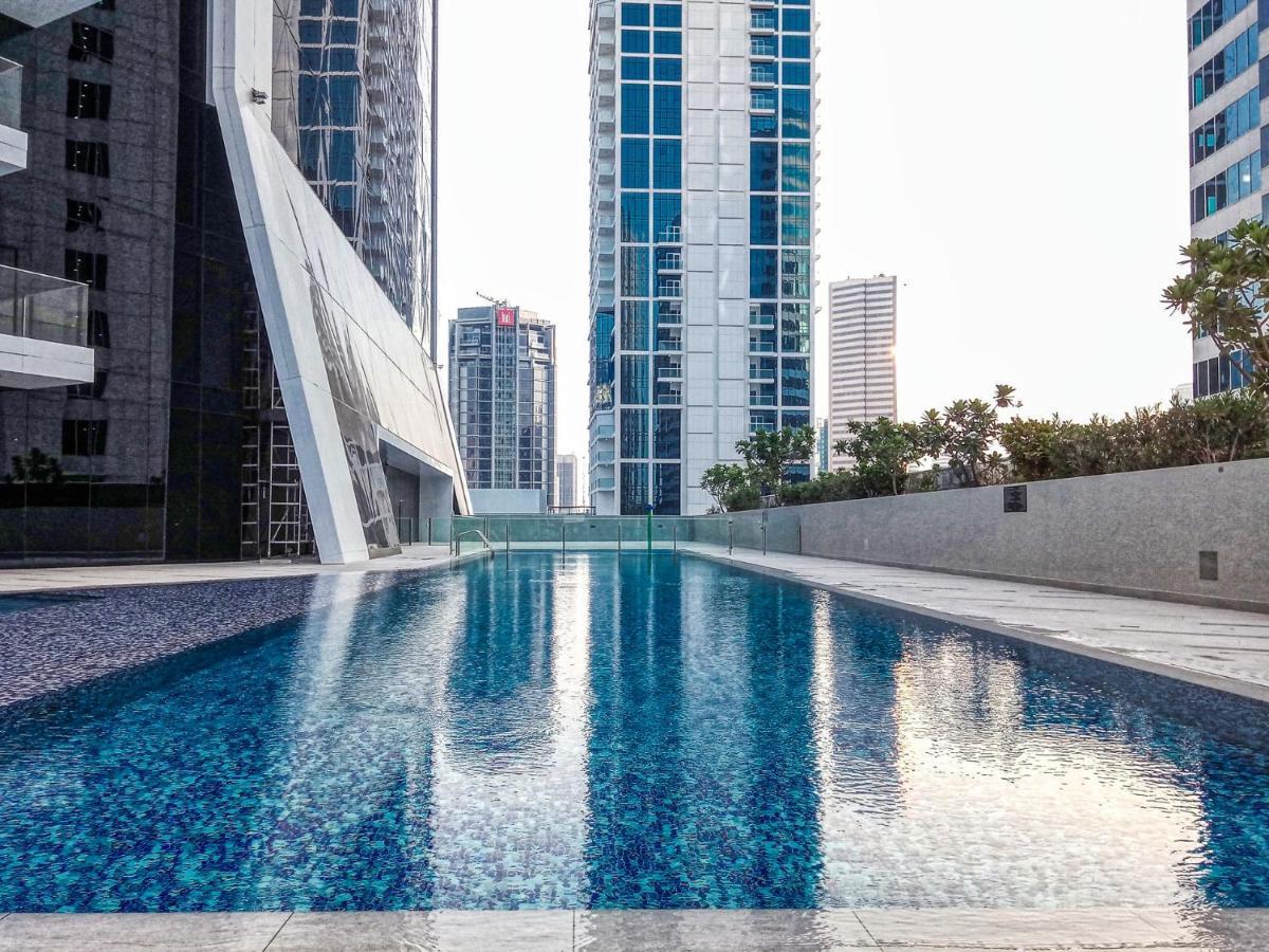 Luxury Studios With Burj Khalifa Or Canal View In Downtown - Marquise Square Tower 두바이 외부 사진