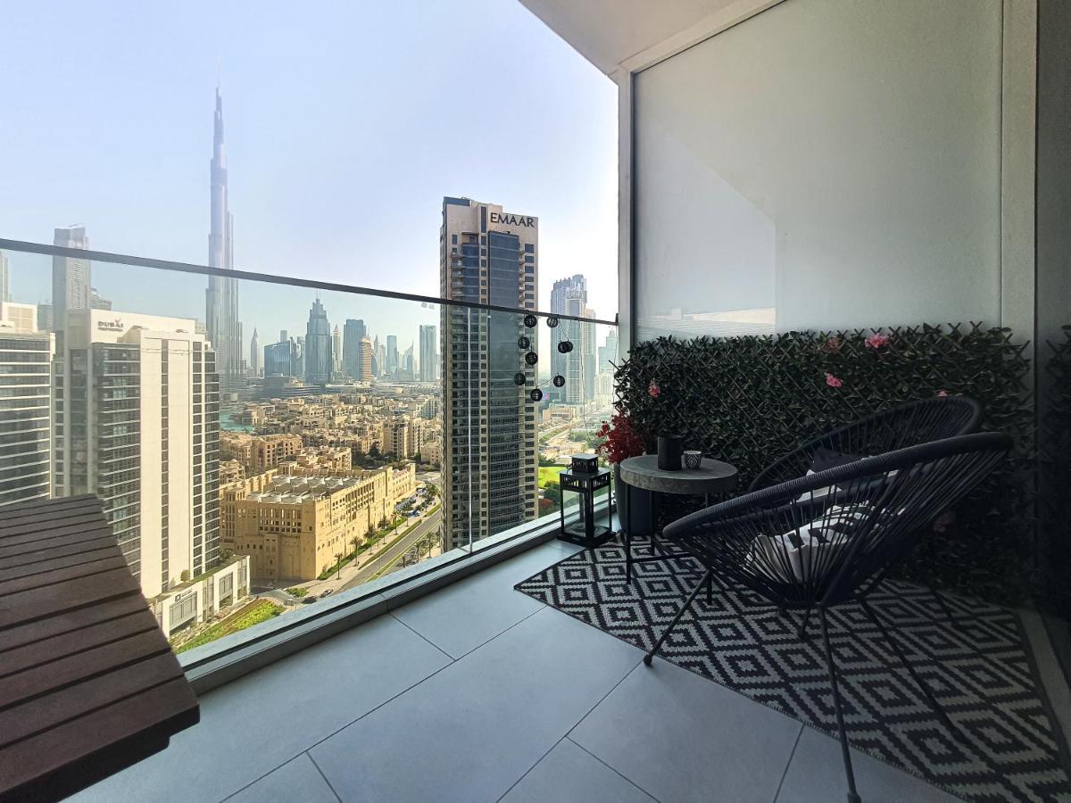 Luxury Studios With Burj Khalifa Or Canal View In Downtown - Marquise Square Tower 두바이 외부 사진
