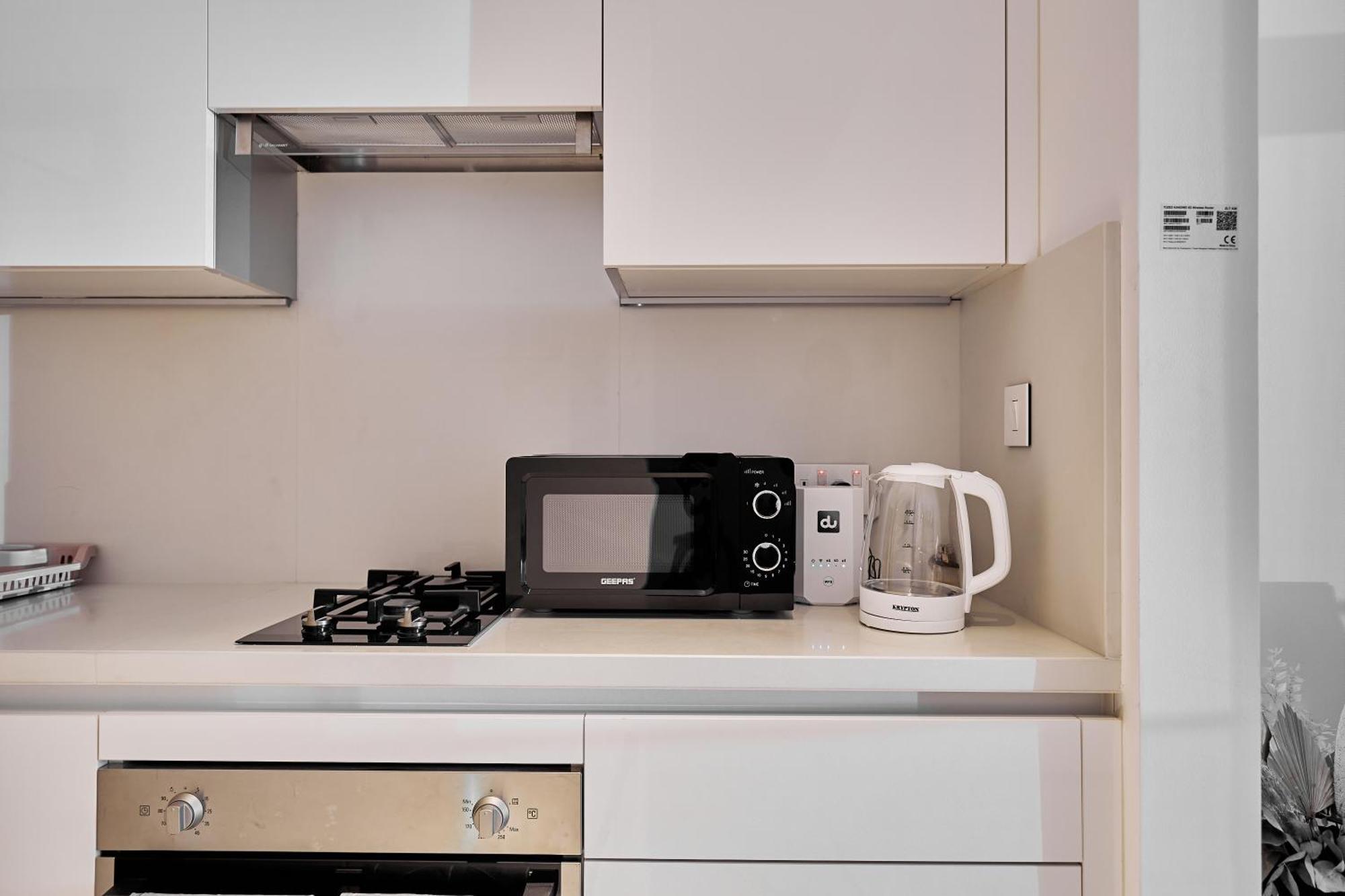 Luxury Studios With Burj Khalifa Or Canal View In Downtown - Marquise Square Tower 두바이 외부 사진