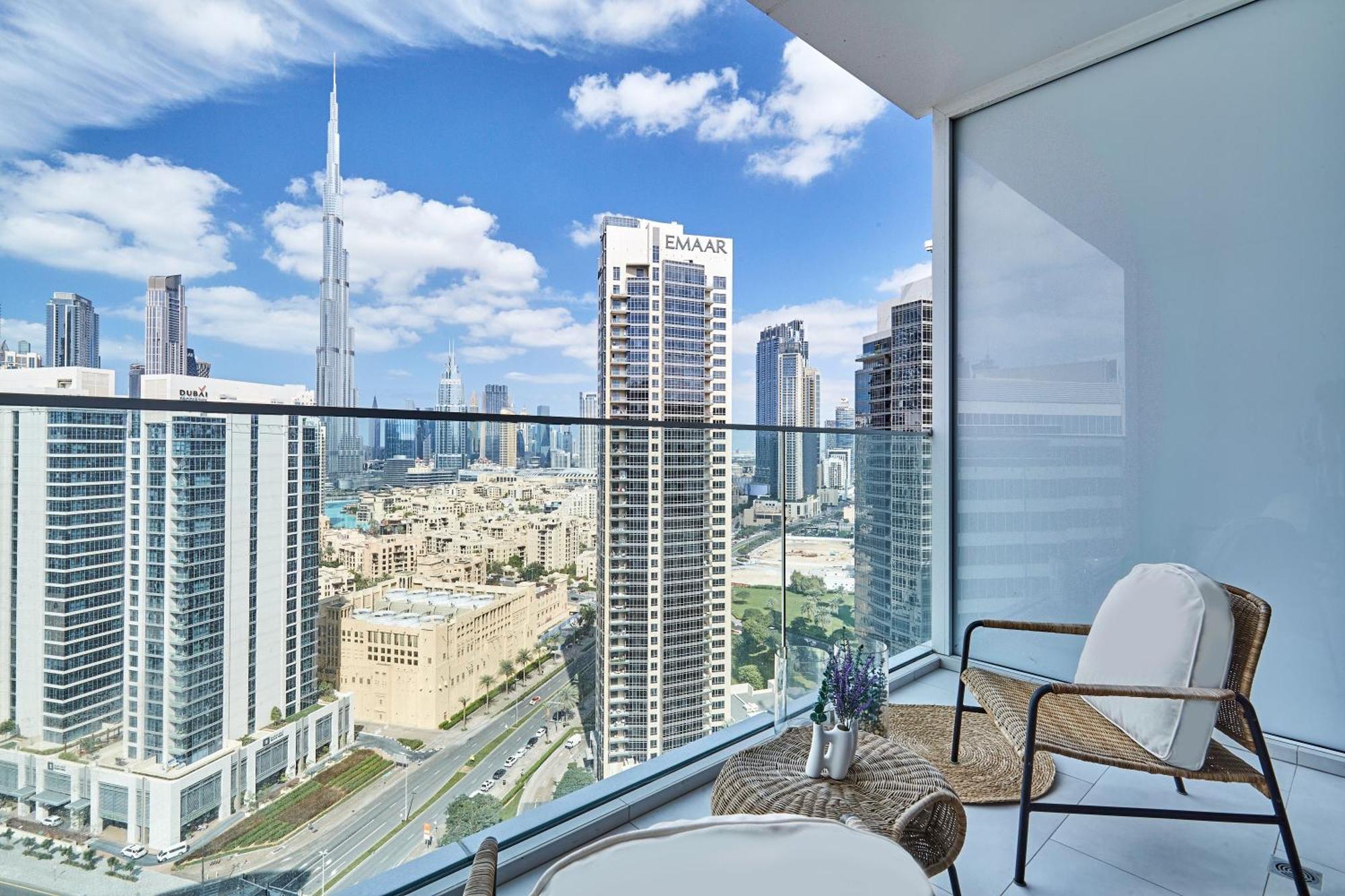 Luxury Studios With Burj Khalifa Or Canal View In Downtown - Marquise Square Tower 두바이 외부 사진