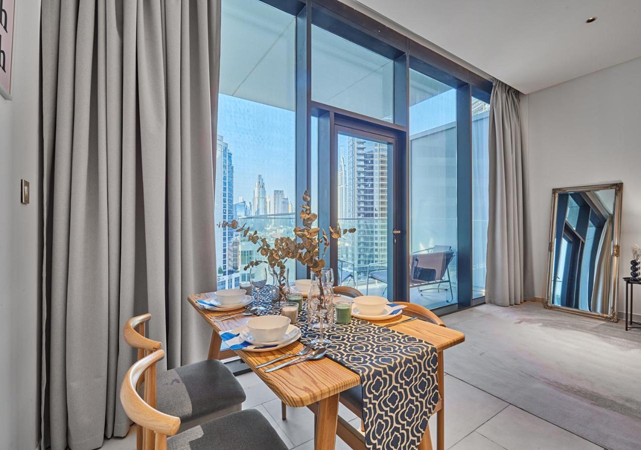 Luxury Studios With Burj Khalifa Or Canal View In Downtown - Marquise Square Tower 두바이 외부 사진