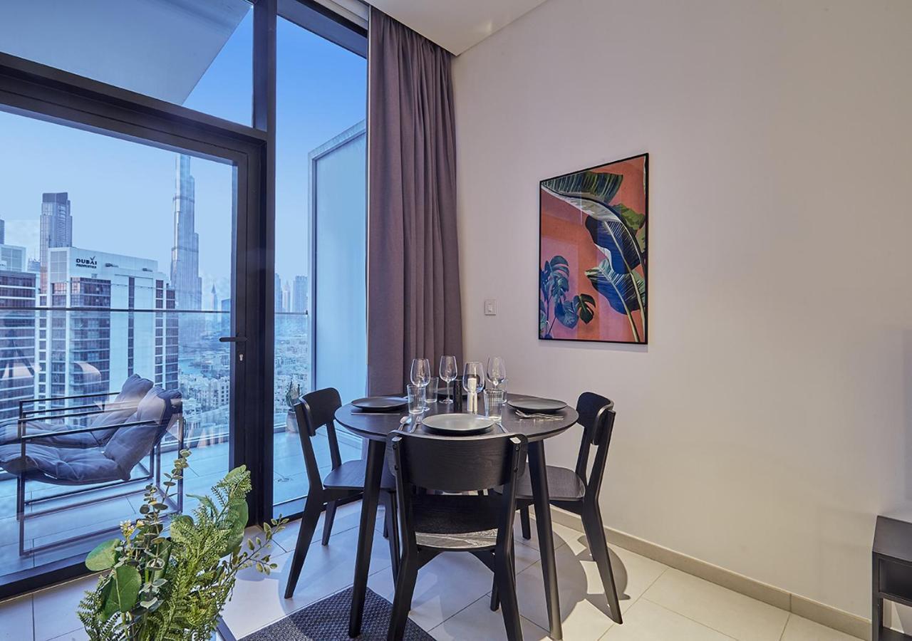 Luxury Studios With Burj Khalifa Or Canal View In Downtown - Marquise Square Tower 두바이 외부 사진