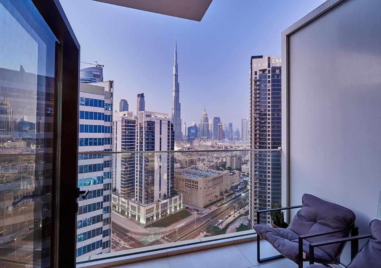 Luxury Studios With Burj Khalifa Or Canal View In Downtown - Marquise Square Tower 두바이 외부 사진