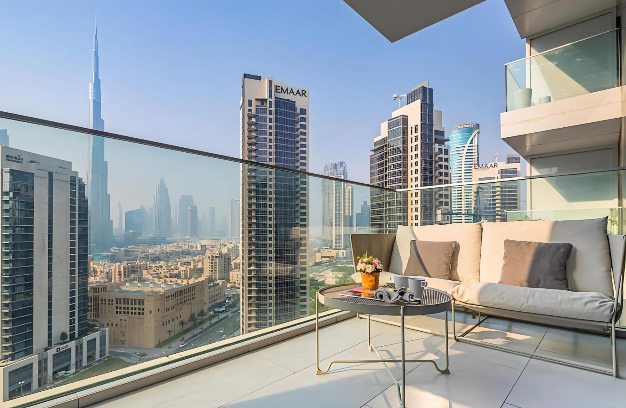 Luxury Studios With Burj Khalifa Or Canal View In Downtown - Marquise Square Tower 두바이 외부 사진